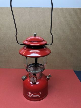 Vintage 03/1970 Red Coleman 200a Single Mantle Lantern Gas Pressure Camp Light