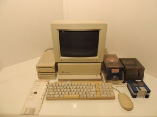 Apple Iigs Vintage Computer A2s6000 With Monitor Mouse Keyboard & 2 Drives Games
