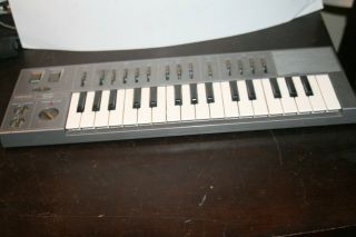 Yamaha Cs01 Vintage Analog Monophonic Synthesizer