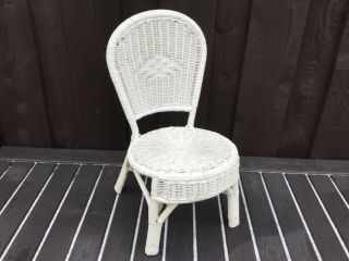 Vintage White Wicker Rattan Table Set 2 Chairs Child Size Play Tea Party age 2 - 5 5