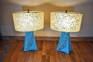 Vintage Pair Mid Century Modern Blue Ceramic Table Lamp W/orig Fiberglass Shades
