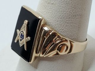 Mens 10k Solid Yellow Gold Black Onyx w/ Masonic Sign Vintage Ring Size 10.  25 6