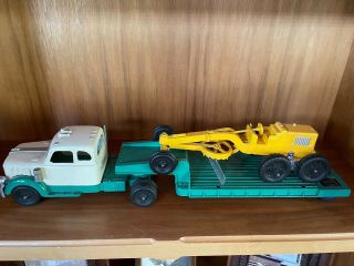Vintage Hubley Kiddie Toy Construction Set Truck Trailer And Grader 1950 