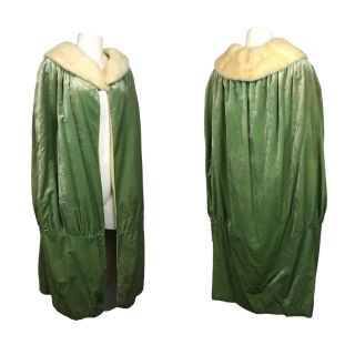 1920s Green Velvet Cape Coat / 20s Fur Collar Open Front Opera Coat / One Size