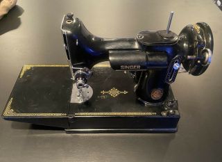 Vintage Singer Featherweight Sewing Machine 221 With Case,  Attachments.