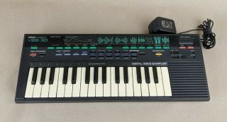 Vintage Yamaha Vss - 30 Porta Sound Digital Voice Sampler Keyboard Japan