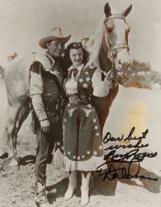 Vintage Authentic Roy Rogers & Dale Evans Signed Photo,  Toy Badge & Comic Book 3