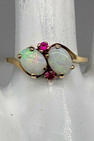 Antique 1940s Retro 2ct Natural Opal Ruby 14k Yellow Gold Band Ring