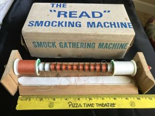 Vintage 1984 Read Smocking Gathering 16 Needle Pleater Machine & 6 Patterns