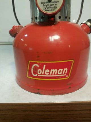 Vtg 1956 COLEMAN Model 200A Red Single Mantle Lantern pyrex Globe Sunshine 2