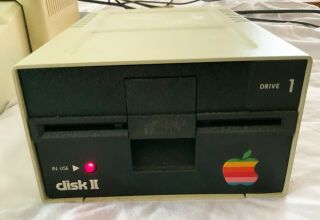 Vintage 1982 Apple II PLUS Computer with Monitor 4