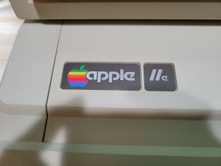 Vintage Apple IIe 2e II Desktop Computer System 5 - 1/4 Floppy Drive 2