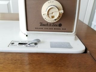 Vintage Singer Sewing Machine Touch & Sew Deluxe Zig - Zag Model 646 with Table 5