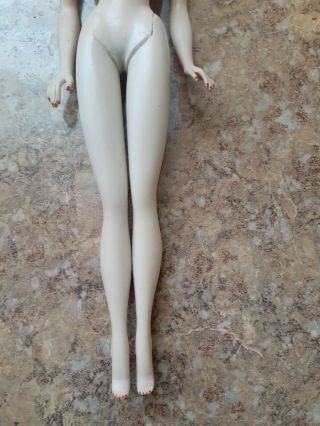 VINTAGE BODY BARBIE 2 or 3 TURNING WHITE WITH AGE BROKEN NECK KNOB 3