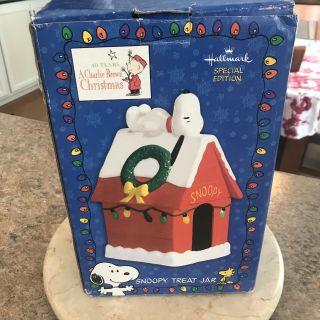 Hallmark Special Edition 40 Yrs Charlie Brown Christmas Snoopy Treat Jar