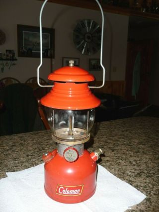 Vintage Coleman 200a Single Mantle Lantern 9 - 1960