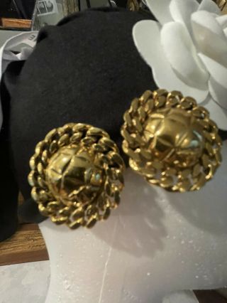 Chanel Vintage Earrings Gold Cc Logos.  Dome Quilted Gold - Clip - On Roped In Gold