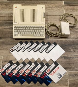 Vintage Apple Iic Computer A2s4000 With Loads Of Games Great