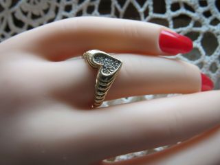 Vtg.  Solid 14k Yellow Gold Real White Diamonds Heart Cocktail Ring Sz.  8 4.  1gr