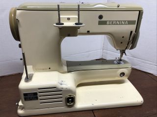 Vintage Bernina 530 - 2 Sewing Machine 4