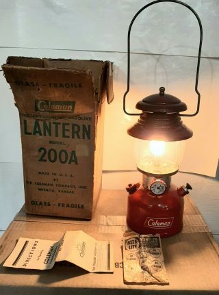 Vintage Red Coleman Model 200a Single Mantle Lantern 10 - 54,  Green Sunrise Globe