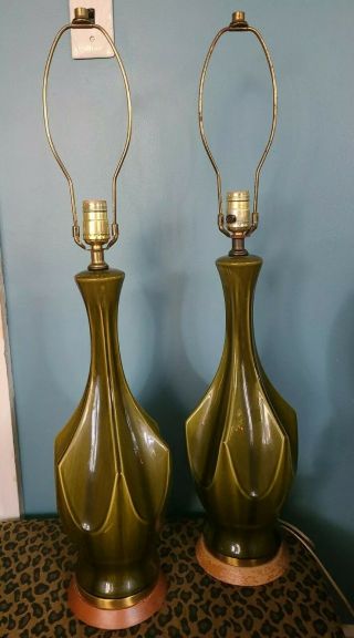 Pair Vtg Mid Century Modern Green Ceramic Glaze Table Lamps Art Deco Sculptural