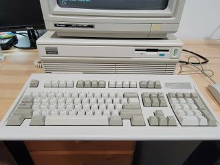 Vintage Tandy 1000 TL/2 Desktop Computer Deskmate DOS CGA Monitor Keyboard Mouse 5