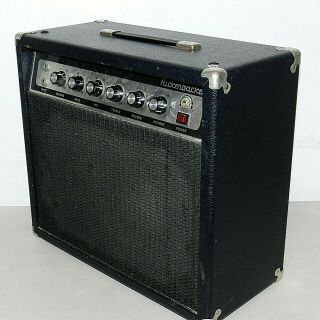 Vintage Rickenbacker Tr14 Solid State Amplifier 1983 Black