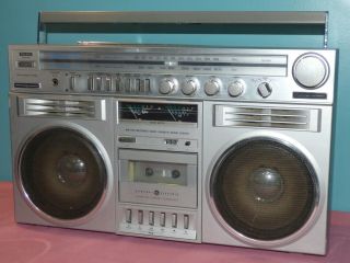 General Electric Ge 3 - 5259a Radio Blockbuster Vintage Old School 1980s Boombox