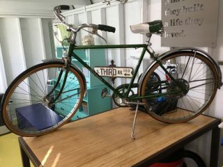 Vintage Schwinn Bicycle Collegiate 1967