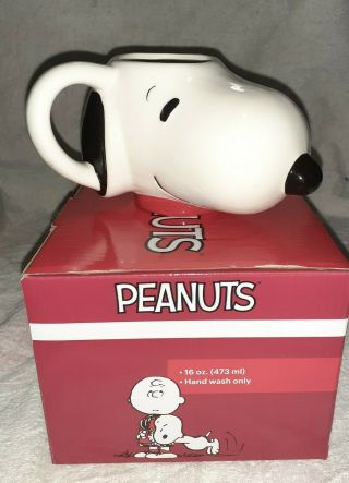 Peanuts Sculpted Ceramic Mug By Vandor | Snoopy | 16 Ounces | Item 54935