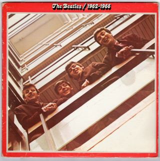 THE BEATLES 2 LP Red Vinyl 1962 - 1966 - 1978 Capitol SEBX - 11842 3