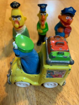 Playskool Hasbro Sesame Street Muppets Bert Ernie Cookie Monster Diecast Car 83