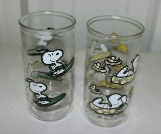 2 United Feature Syndicate Snoopy Peanuts Character Glass Tumbler 1958,  1965