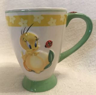 Tweety Bird Looney Tunes 3d Coffee Mug.  Ladybug 2001 Warner Bros Pedestal Mug