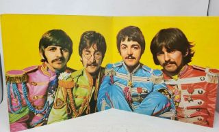 Beatles Sgt.  Peppers Lonely Hearts Club Band 12 
