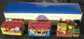 Warner Bros.  Vintage Looney Tunes Express Train Tin Wind Up Bugs Bunny Porky Pig