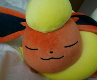 Flareon Eevee Suyasuya Sleeping Plush Doll Pokemon Center Limited Stuffed Toy