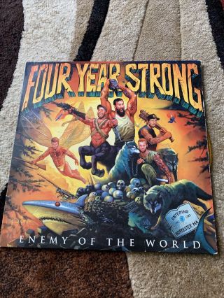 Four Year Strong - Enemy Of The World (vinyl)