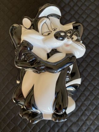 Pepe Le Pew And Penelope Warner Bros Vase Planter 7” Tall 1997 Cartoon Skunk