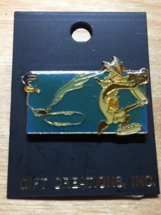 Vintage Wile E Coyote And Road Runner Enamel Pin Gift Creations Inc