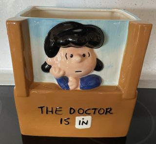 Peanuts Westland Gifts Lucy’s Psychiatrist Booth Ceramic Cookie Jar Vase No Lid