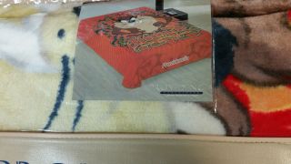 Tasmanian Devil Looney Tunes Full Size Acrylic 71x87 Blanket