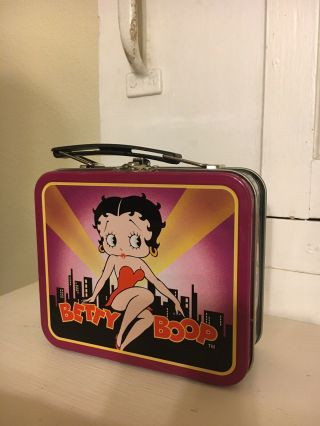 Vintage 1997 Betty Boop 6 " Metal Lunch Box “betty In Skylights”