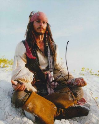 Johnny Depp - Pirates Of The Caribbean Signed Autograph