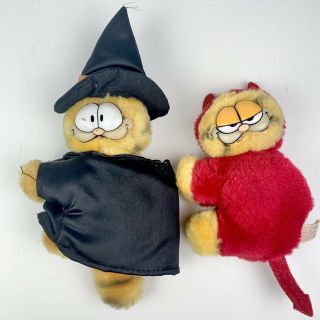 Set Of 2 Vintage Garfield Huggers Clip On Halloween Witch Devil Dakin 1981