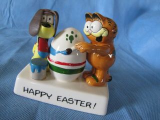 Vintage Enesco Garfield Cat & Odie Happy Easter Ceramic Figurine