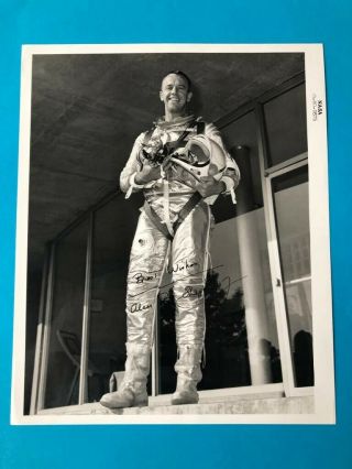 Rare Alan Shepard Autograph | Hand - Signed | 1st American In Space | Mercury 1961