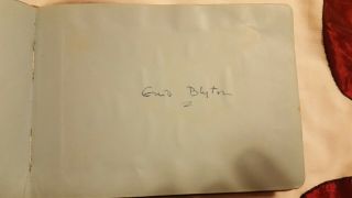 Enid Blyton Autograph - The Famous Five / Noddy -