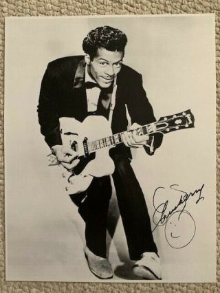 Chuck Berry Hand Signed 11x14 Photo Rare Young Pose Obtained In Person